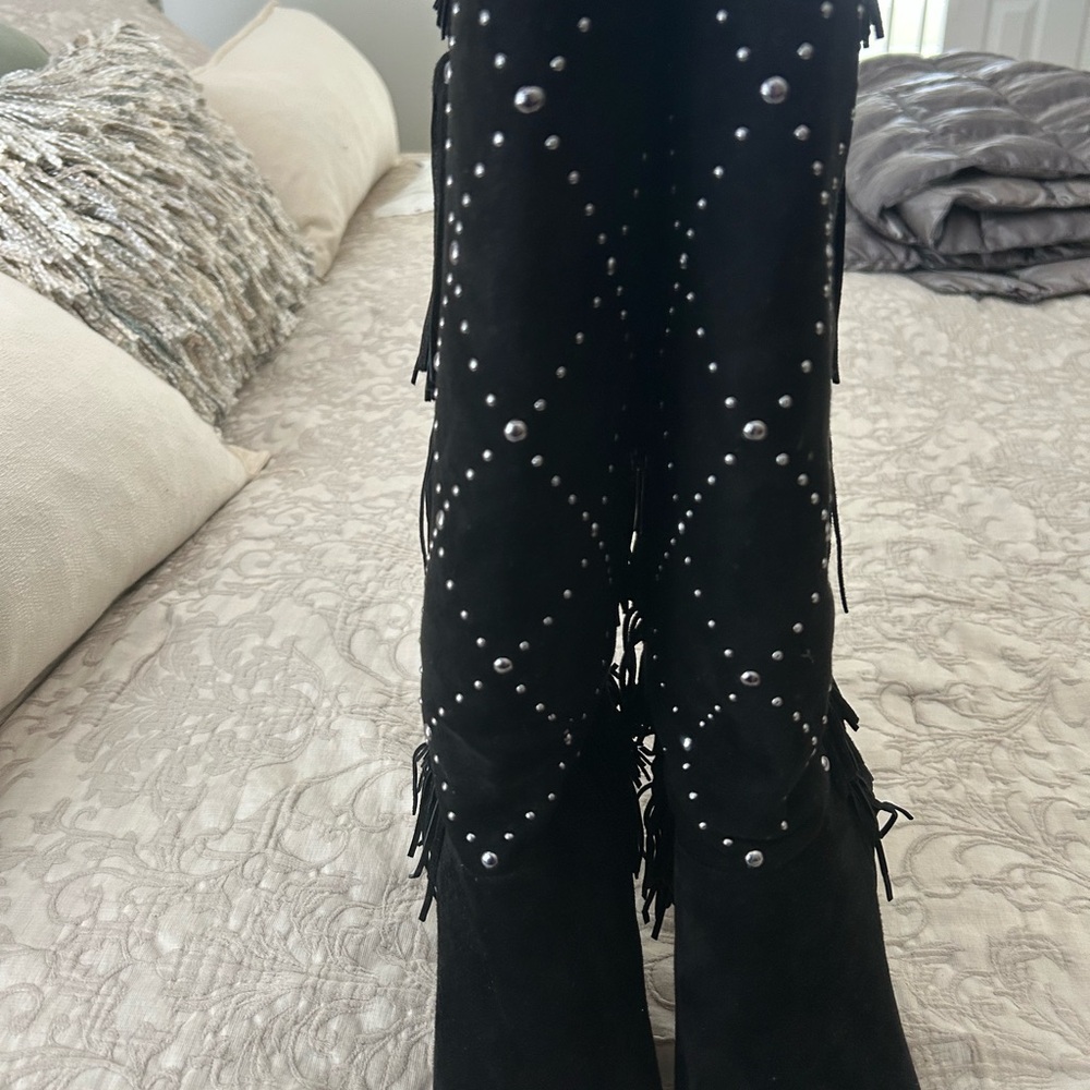 Vince Camuto Black Ankle Boots for Chic Comfort